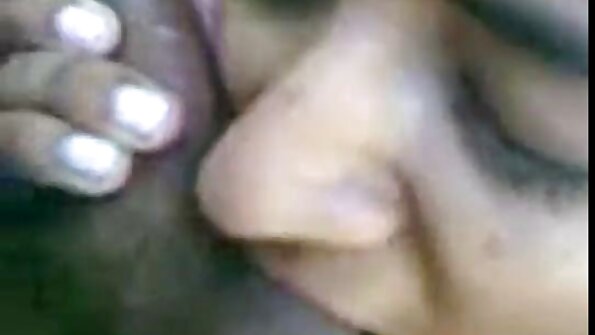 எப்படி சிறந்த xxx, செக்ஸ் நக்க முடியும் என்பதை முதலில் காட்டு!